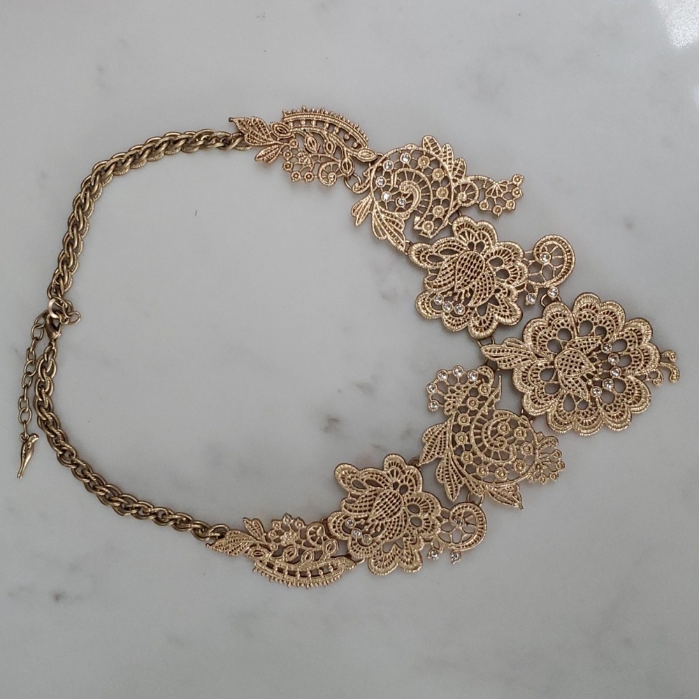 Chloe & Isabel Gold Queens Lace Statement Necklace